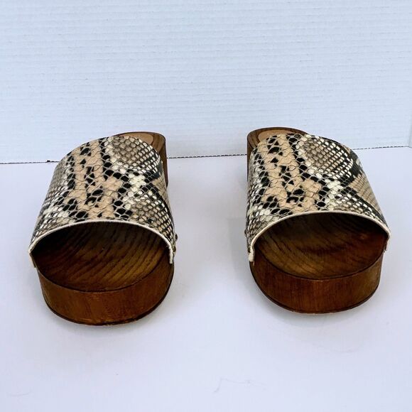 Seychelles Good Spirits Heeled Clogs Neutral Snakeskin Studded Sandals Mules 8.5 - Picture 5 of 10